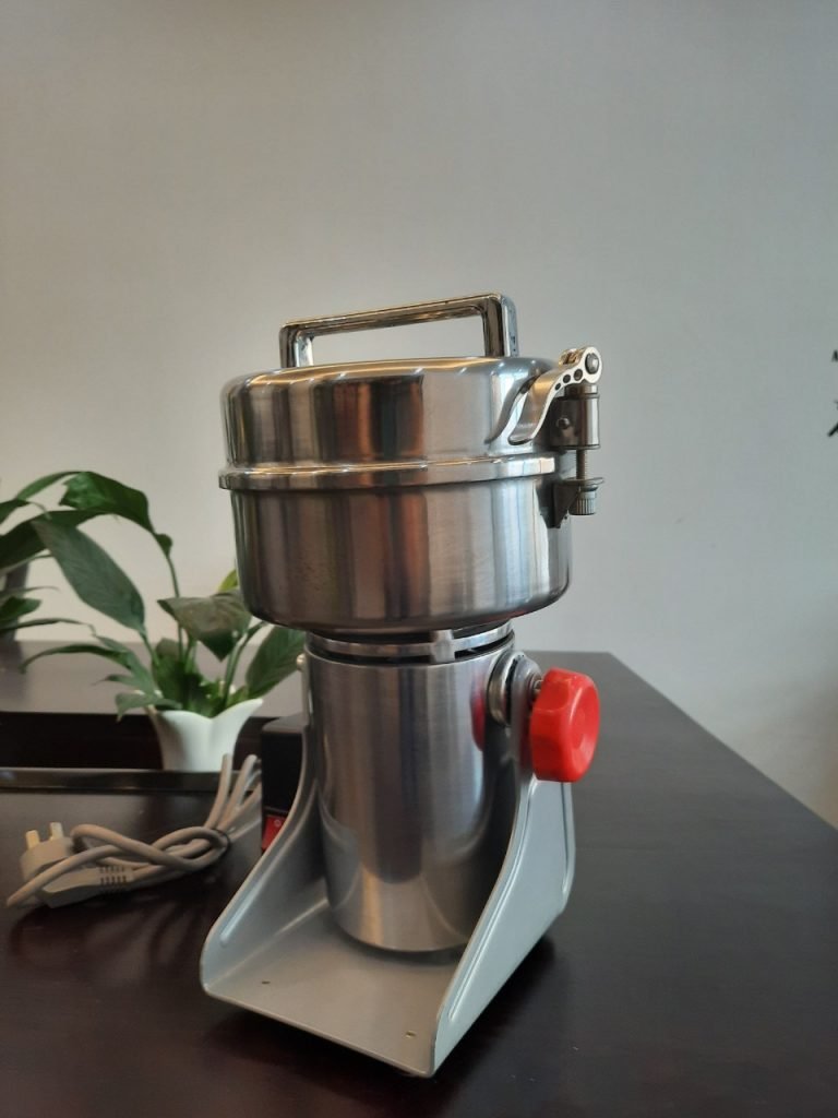 Máy xay nghiền tam thất