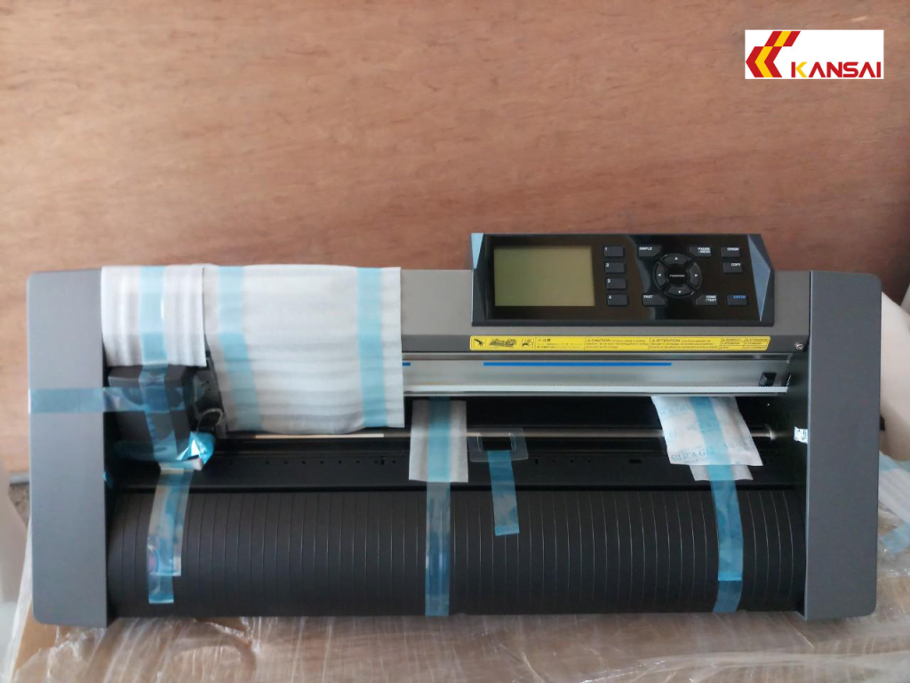 Máy cắt chữ decal Graphtec CE6000-40 Plus