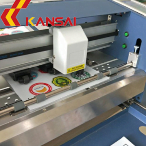 Máy cắt bế decal kéo giấy tự động FZ300 - Hình ảnh 3