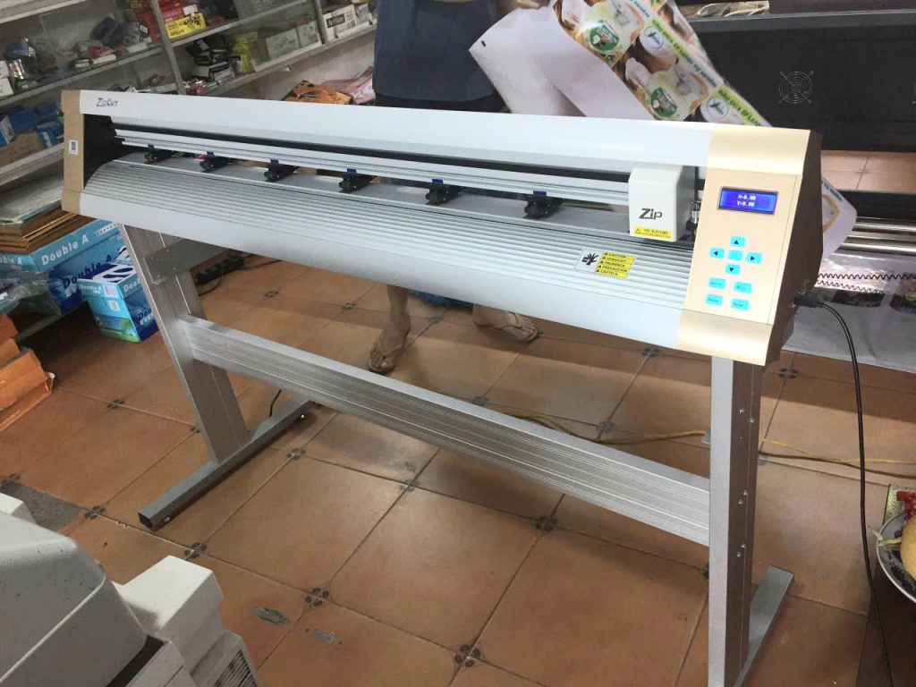 MÁY CẮT CHỮ DECAL ZIPCUT MC1200 (CÓ ĐỊNH VỊ)
