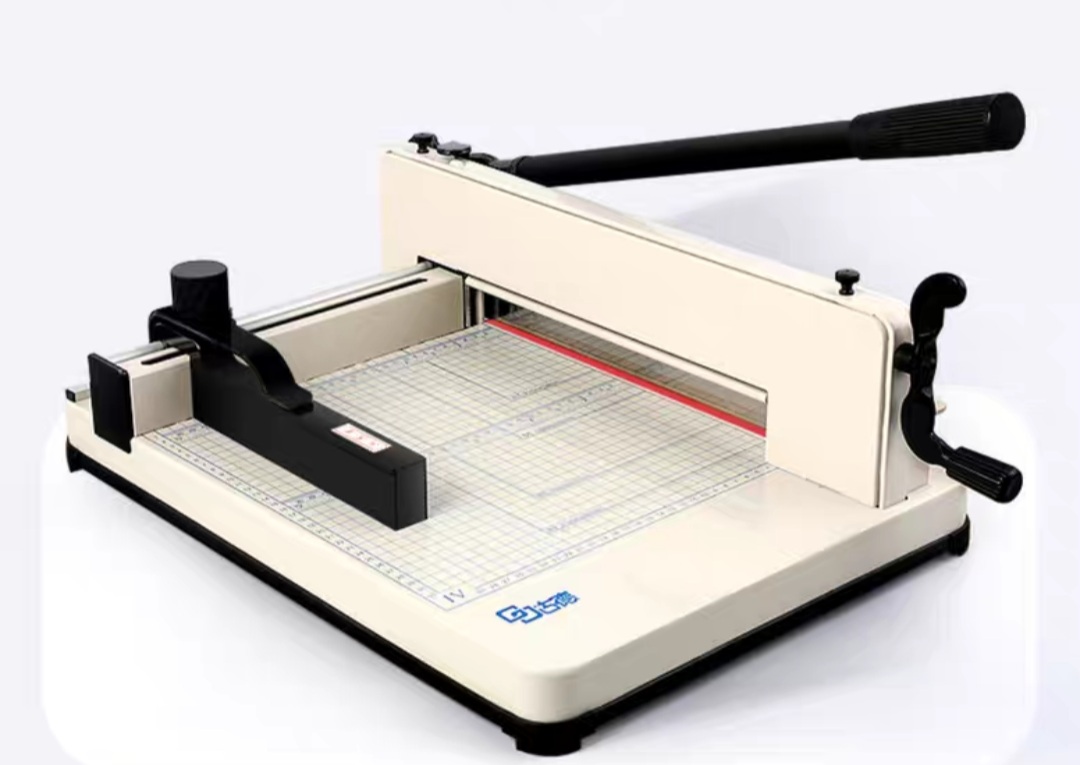 Bàn cắt giấy 858 A4