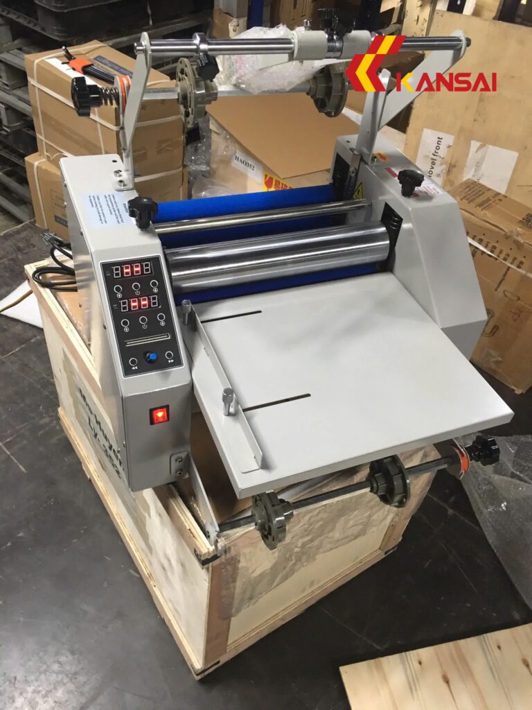 Máy cán màng CG8350 không có băng tải