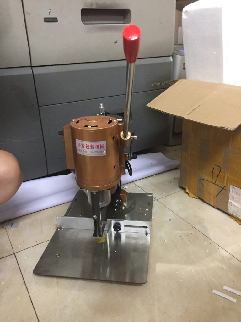 Máy khoan điện đục lỗ giấy DK-150