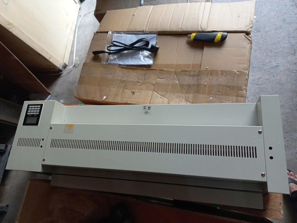 Máy ép plastic FGK-650 (khổ A1)