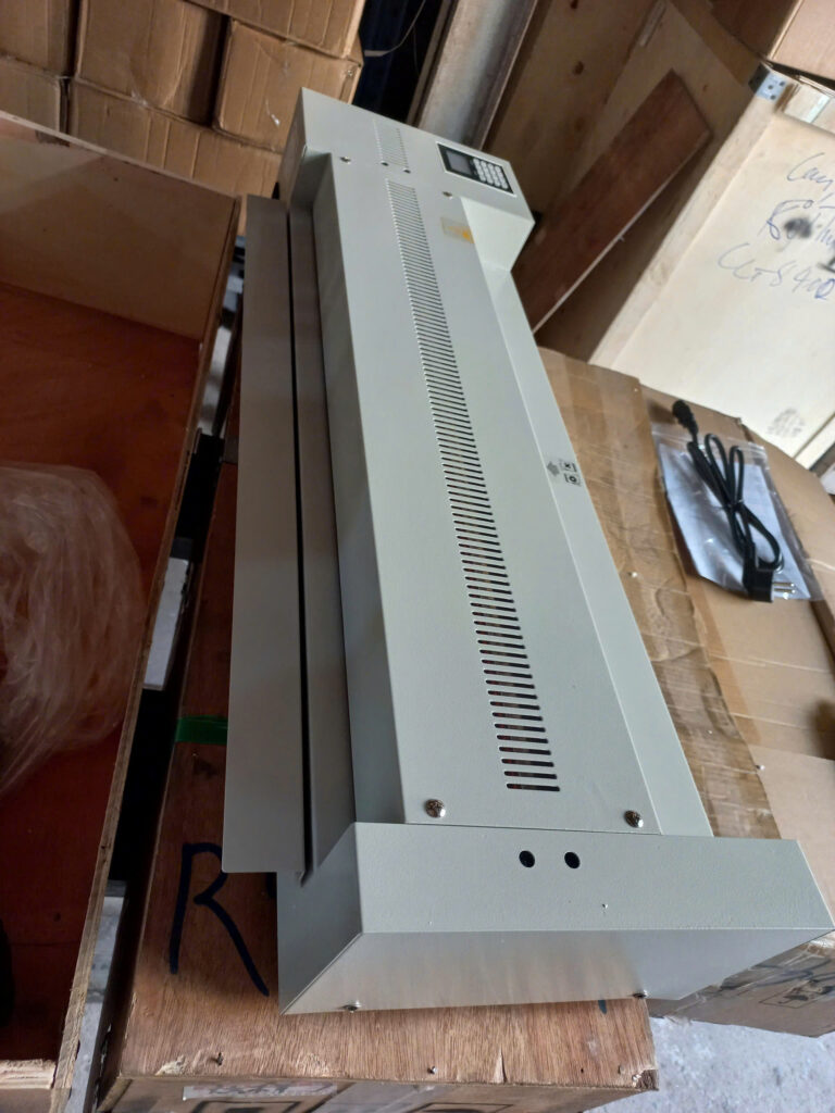 Máy ép plastic FGK-650 (khổ A1)